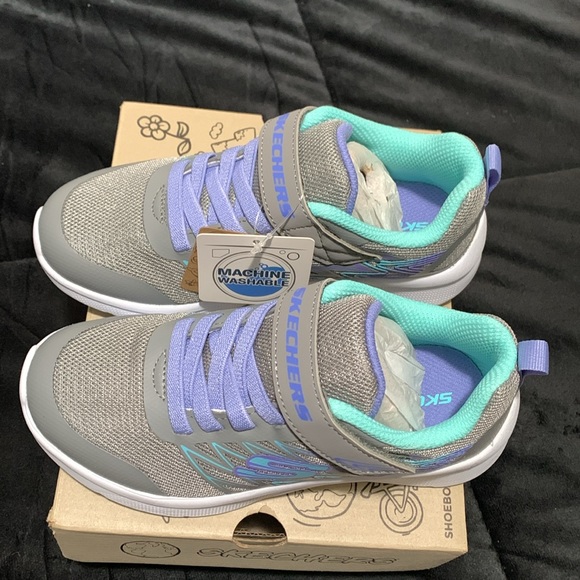 Skechers Girl's Microspec - Bold Delight Sneaker |Gray | Textile/Synthetic - Picture 6 of 16